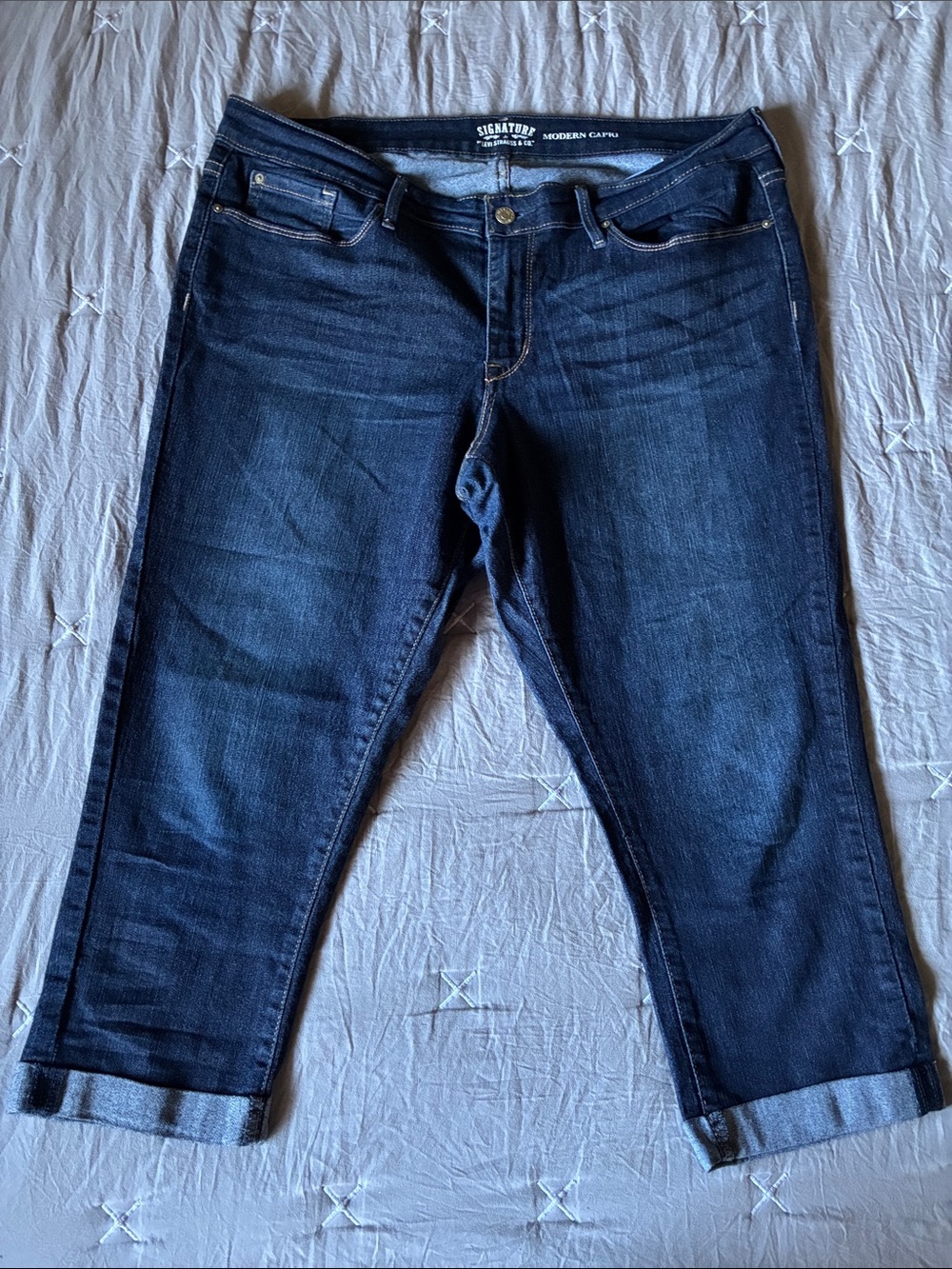 Dark Wash Cropped Jeans